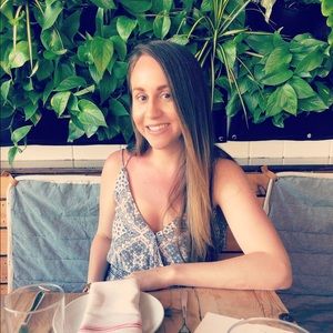 Meet your Posher, Christina